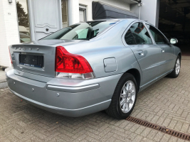 VERKOCHT  VOLVO S60 BENZINE FULL OPTION 06/03/2009  103817 KM  GEKEURD + GARANTIE