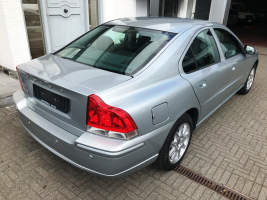 VERKOCHT  VOLVO S60 BENZINE FULL OPTION 06/03/2009  103817 KM  GEKEURD + GARANTIE