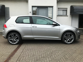 VOLKSWAGEN GOLF 7  BENZINE  28/06/2013