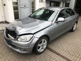 VERKOCHT MERCEDES C200 CDI 06/08/2008  153120 KM  OVERNAME ONGEVALWAGEN VOOR HANDELAAR