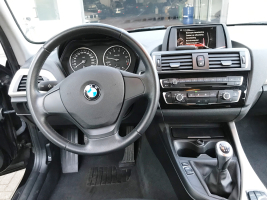 BMW 118 I BENZINE  27/03/2015  61546 KM  GEKEURD + GARANTIE 14250 EURO