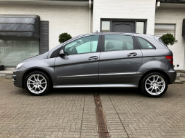 MERCEDES B 180 CDI AUTOMAAT HALF LEDER / NAVI / AIRCO 28/02/2011   137.052 KM