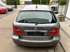 MERCEDES B 180 CDI AUTOMAAT HALF LEDER / NAVI / AIRCO 28/02/2011   137.052 KM