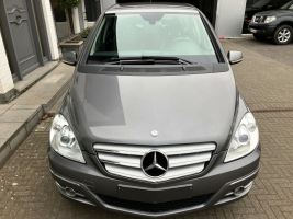 MERCEDES B 180 CDI AUTOMAAT HALF LEDER / NAVI / AIRCO 28/02/2011   137.052 KM