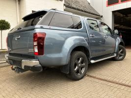 ISUZU D-MAX PICK-UP FULL OPTION  83.170 KM  BJ 2016