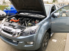 ISUZU D-MAX PICK-UP FULL OPTION  83.170 KM  BJ 2016