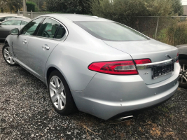 VERKOCHT JAGUAR XF 2,7 D SLECHTS 65.215 KM  GEKEURD + GARANTIE !