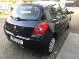 RENAULT CLIO 1,2 AUTOMAAT  26/04/2010  SLECHTS 58864 KM  3800 EURO