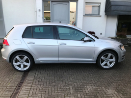 VOLKSWAGEN GOLF 7 1,2 BENZINE 5 DEURS  04/04/2014  89841 KM  GEKEURD + GARANTIE !