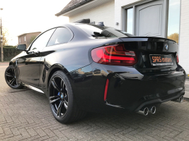 BMW M2  370 PK PRACHTWAGEN  SLECHTS 8,821 KM + GARANTIE