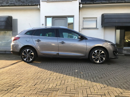 RENAULT MEGANE "BOSE"  09/07/2014  GEKEURD  GARANTIE  6.800 EURO