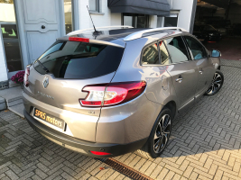 RENAULT MEGANE "BOSE"  09/07/2014  GEKEURD  GARANTIE  6.800 EURO