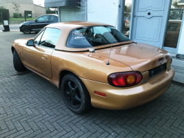 VERKOCHT  MAZDA MX5  MIATA  15/02/2001   93.807 KM  GEKEURD + GARANTIE