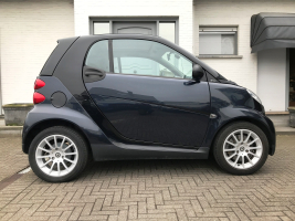 SMART forTwo  LEDER / AIRCO / ALU / PANORAM DAK / VERW.ZETELS  SLECHTS 63.828 KM