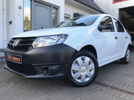 DACIA LOGAN BENZINE SLECHTS= 31.123KM  26/09/2014  4500 EURO ALL IN