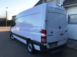 MERCEDES SPRINTER VERHOOGD 26/03/2010   158.118 KM  6950 + BTW