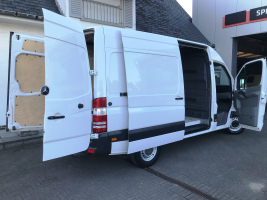 MERCEDES SPRINTER VERHOOGD 26/03/2010   158.118 KM  6950 + BTW