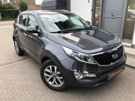 KIA SPORTAGE  23/06/2015  56.178 KM 1,7 CRDI  FULL OPTION LEDER / NAVI / PDC / CRUISE / ...