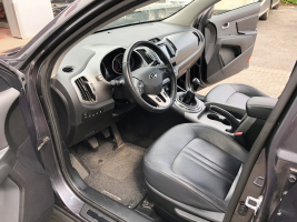 KIA SPORTAGE  23/06/2015  56.178 KM 1,7 CRDI  FULL OPTION LEDER / NAVI / PDC / CRUISE / ...