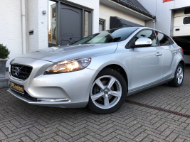 VOLVO V40 1,6D   15/11/2012   118.637 KM