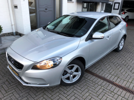 VOLVO V40 1,6D   15/11/2012   118.637 KM