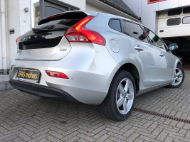 VOLVO V40 1,6D   15/11/2012   118.637 KM