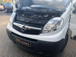 OPEL VIVARO LICHTEVRACHT 2,0CDTI  SLECHTS 115.130 KM  6500 EURO ALL IN