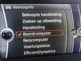 BMW 520 D TOURING  F11  22/09/2011  SLECHTS 131.556 KM  HANDELAAR 9.000 EURO