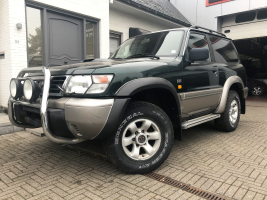 NISSAN PATROL GR TD-6  LICHTEVRACHTWAGEN  SLECHTS 122.653 KM  / 3000 EURO