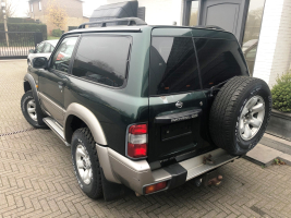 NISSAN PATROL GR TD-6  LICHTEVRACHTWAGEN  SLECHTS 122.653 KM  / 3000 EURO