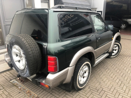 NISSAN PATROL GR TD-6  LICHTEVRACHTWAGEN  SLECHTS 122.653 KM  / 3000 EURO